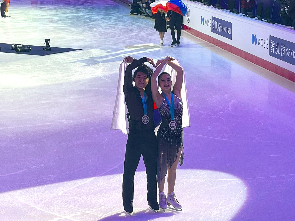CIEL843384691's tweet photo. finally making heart💕 #해예네 #임해나  #HannahLim #예콴 #YeQuan #JGPF22 https://t.co/bFiQ5HiKXq