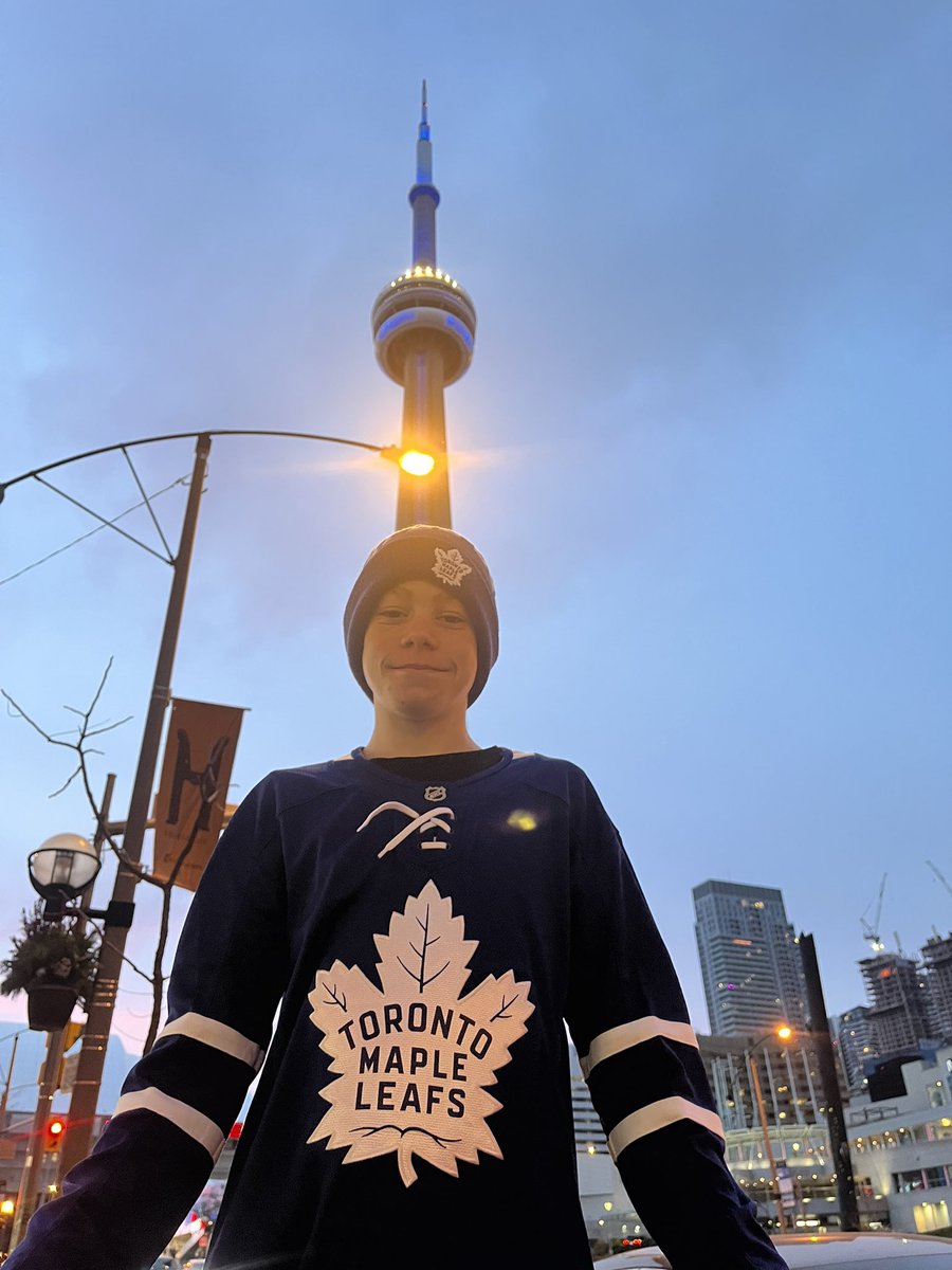 blairnotwithane's tweet photo. First game … birthday … what more can you ask for!
@MapleLeafs https://t.co/7IqfdNwgtI