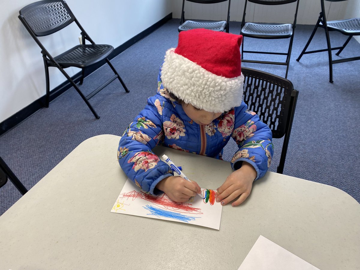 BristolNBDean's tweet photo. Our day ended at the @BristolCC New Bedford Campus with being a host sight for the Annual @DNBinc Holiday Stroll. Plenty of future Bayhawks made ornaments and wrote letters to Santa. 2/2 https://t.co/anp3DxwiV5