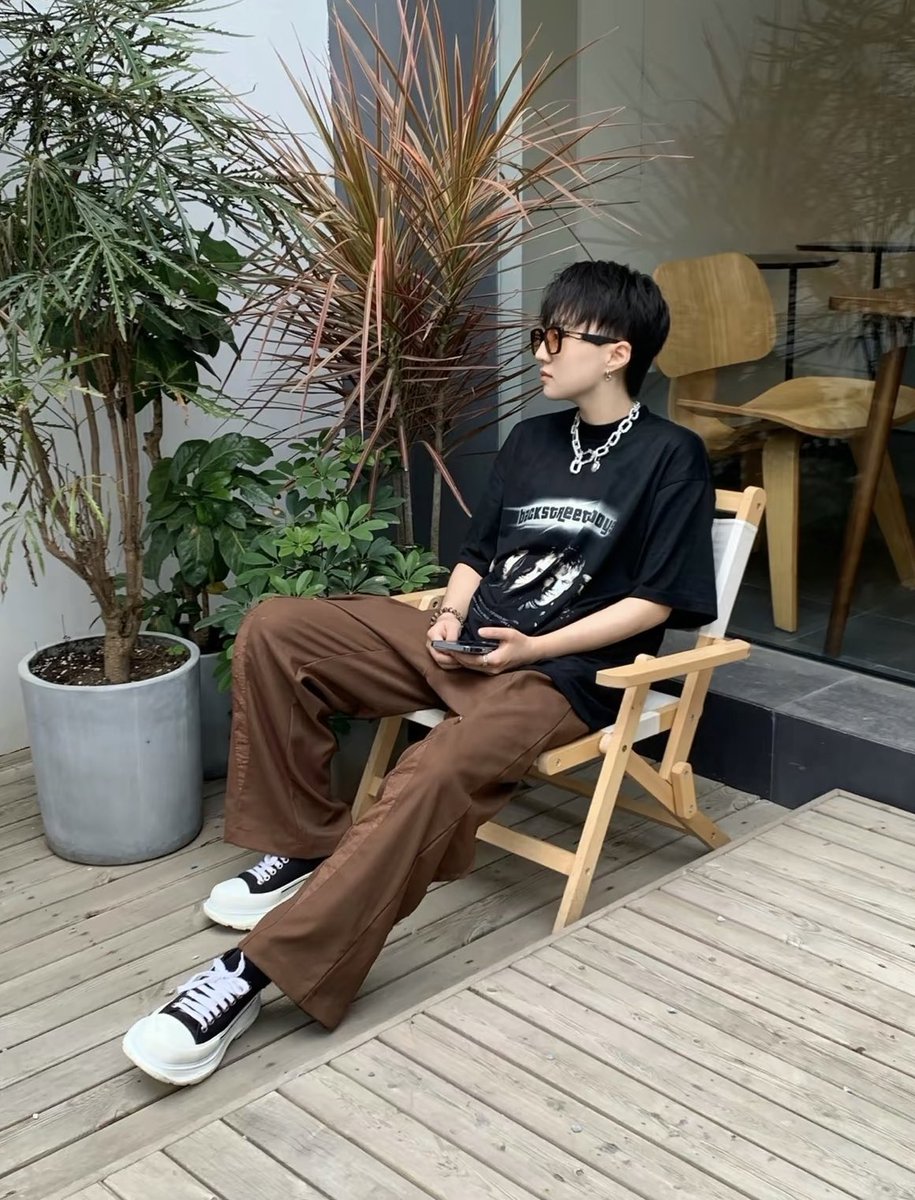Simonchen__'s tweet photo. 杭州有约炮的么？ #杭州约炮 #杭州 #约炮 https://t.co/qjOUww2ROV