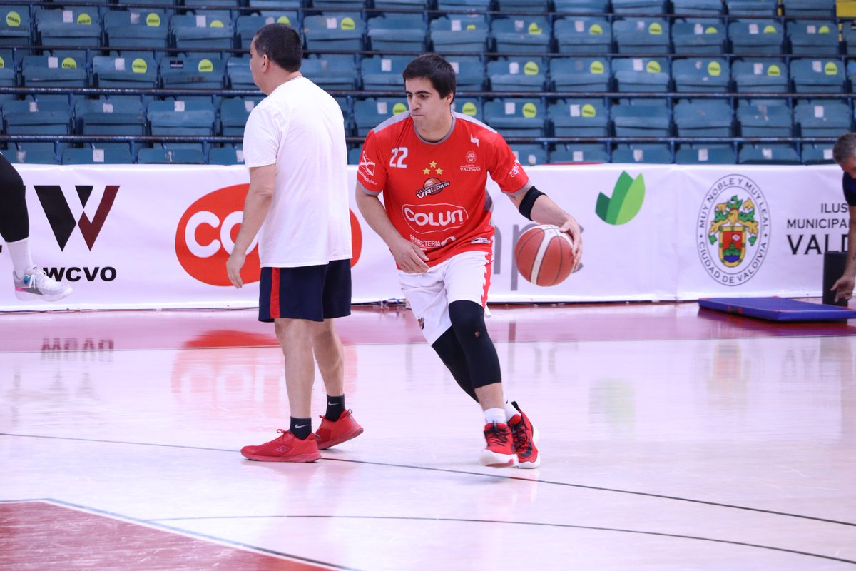 CDVBasket's tweet photo. π΄ | Β‘DEJAREMOS EL ALMA EN LA CATEDRAL!
π Nuestro plantel ya se encuentra en el Coliseo Antonio Azurmendy, para disputar el decisivo segundo juego de playoffs frente a ABA Ancud por Copa Chile Mundo 2022.
πΈ @joseignacio_osman
#VamosCDV πͺππ―πͺ #ValdiviaEsCDV #CopaChileMundo https://t.co/cnpU0TyuZT