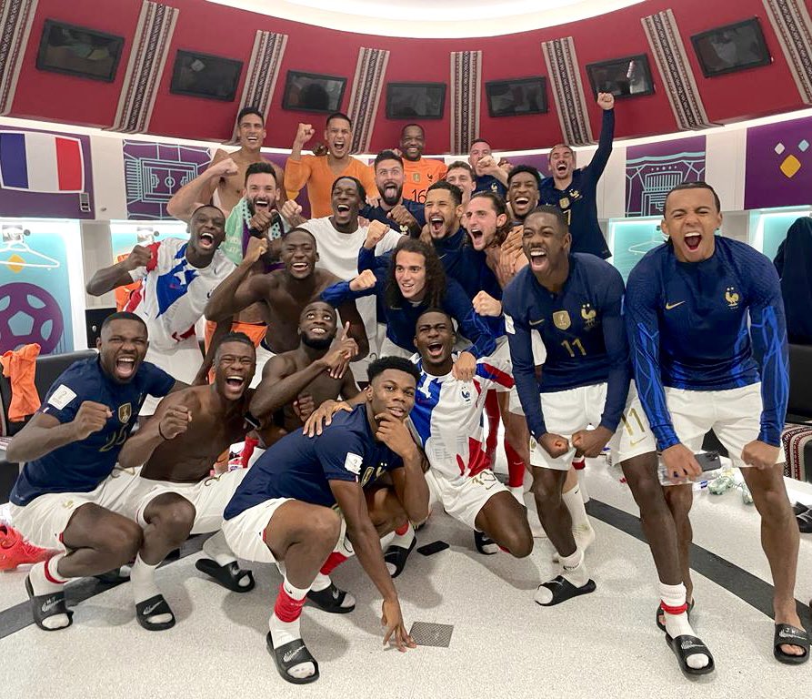 Celle-ci, elle est pour vous 💙
On continue 𝑬𝑵𝑺𝑬𝑴𝑩𝑳𝑬 👊

#FiersdetreBleus