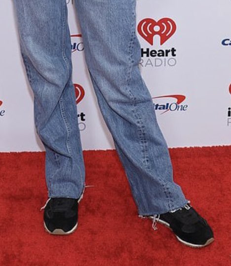 ideservecouture tweet media