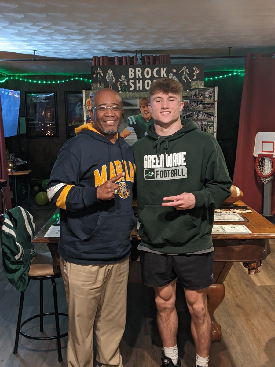 Brent Short (@brentshort14) on Twitter photo <a href="/henry196350/">Coach Brown</a> <a href="/BrockShort02/">Brock</a> <a href="/MarianUFootball/">Marian Football</a>
Thanks for the visit to our home! What a great guy and great conversation! <a href="/henry196350/">Coach Brown</a> <a href="/BrockShort02/">Brock</a> <a href="/MarianUFootball/">Marian Football</a>
Thanks for the visit to our home! What a great guy and great conversation!