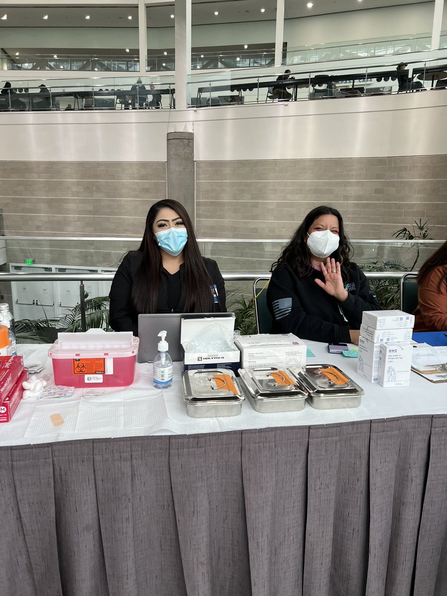 We’re at the LA Convention Center this weekend. Come get your flu shot &amp; booster if you’re here 💪
 
⭐Saturday, 12/10, until 6pm
 
⭐Sunday, 12/11, 10am-5pm

📍Main Lobby (South Hall)