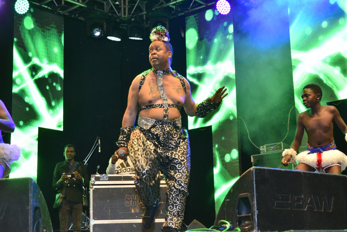 DSACLIMPOPO's tweet photo. Papa Penny in the house

#MapungubweArtsFest #MapungubweFest2022 https://t.co/fojfEEFQzI