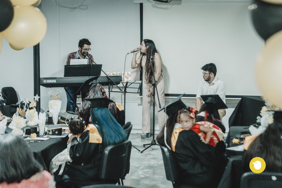 ProyectoElNido's tweet photo. Resumen de la #graduación de nuestra clase 2022. Noche de alegría, gratitud, regalos y amor. Gracias a los que han contribuido para construir en las vidas de nuestras #madres. Confiamos en la bondad y el cuidado de Dios para que cada semilla que se sembró crezca y produzca fruto. https://t.co/yS4j3lxRzL