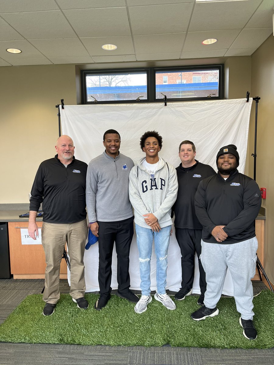 sayvon_lankford's tweet photo. Had such an Awesome official visit at @PSCFootball and thank you coach for inviting me🔵⚪️ @_CoachWilk @ChrismanBearsFB @bigtmack67 @CoachRoseIvey @GodzChild34 @CoachSao @Legacy_IV https://t.co/UslT3tlO1W