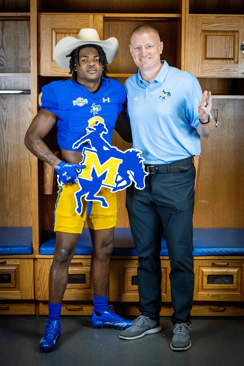 CAMTHOMAS_9's tweet photo. Had a great visit at McNeese State University. 🔵🟡 #cowboys #geauxpokes https://t.co/JHf4Z8H4V0