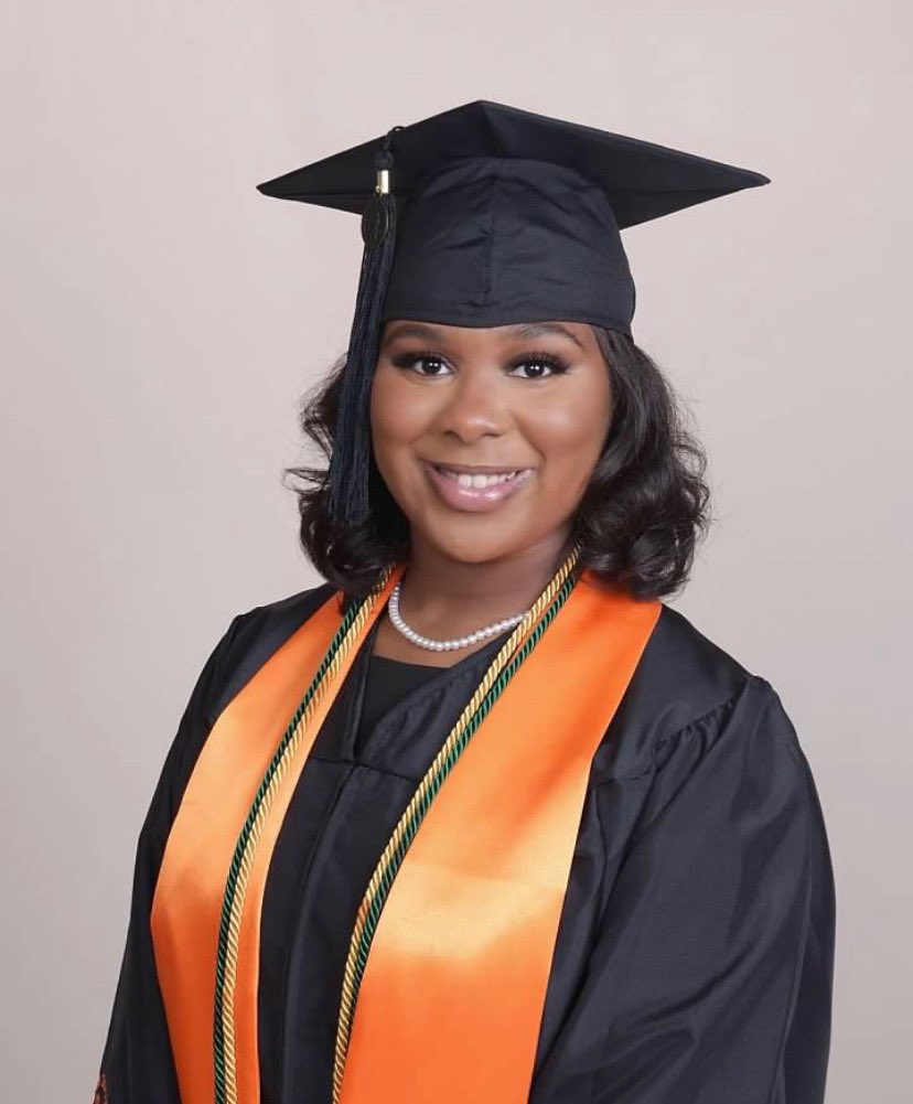 TheeSimone1's tweet photo. “ I want you to Prove them Wrong” 
Did it in 3yrs at 21yrs
B.S. Public Health Administration 
Secretary &amp; Official Hostess of AKA
4 eboards positions
Member of 8 orgs
Diversity Education Director 
NPHC &amp; IFC Liaison 
2x President List https://t.co/ULyUkoT1JQ