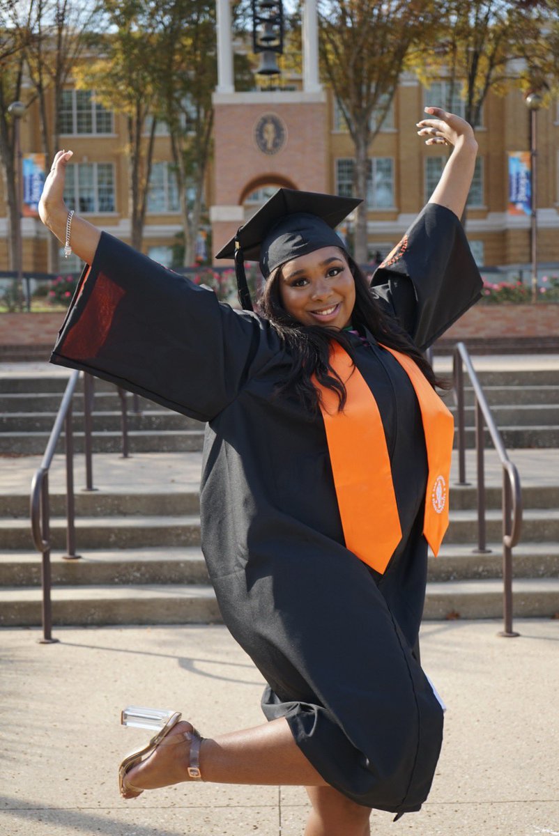 TheeSimone1's tweet photo. “ I want you to Prove them Wrong” 
Did it in 3yrs at 21yrs
B.S. Public Health Administration 
Secretary &amp; Official Hostess of AKA
4 eboards positions
Member of 8 orgs
Diversity Education Director 
NPHC &amp; IFC Liaison 
2x President List https://t.co/ULyUkoT1JQ
