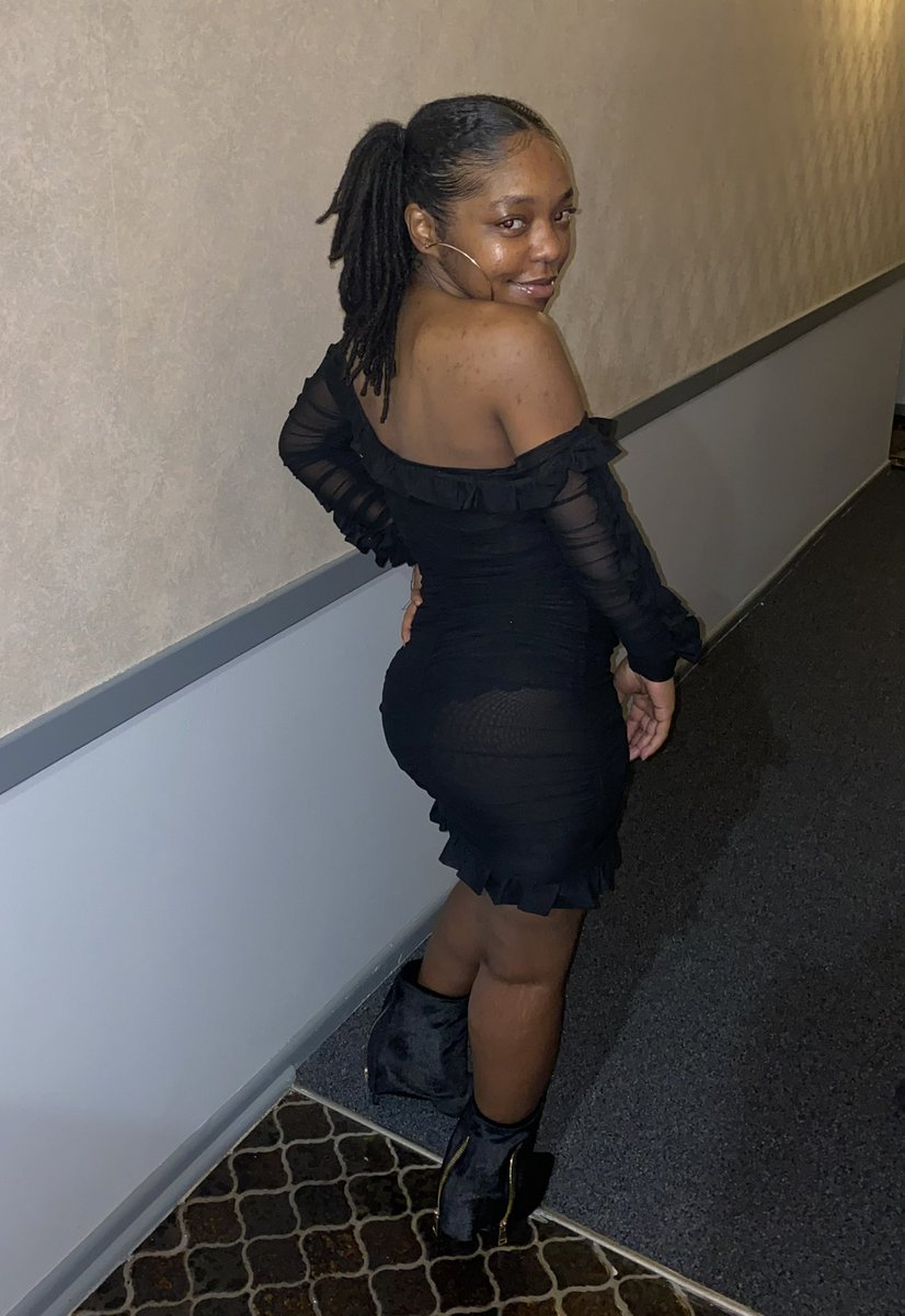 1 attachment: a bad bitch 💋