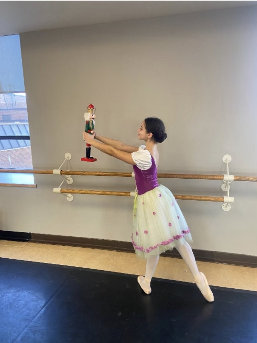 Here is our own Ella from ODCS rehearsing the role of "Clara" for our upcoming Holiday Open House! The performance will take place on Saturday, December 17 at École secondaire publique De La Salle at 2:30 PM. We hope to see you all there!