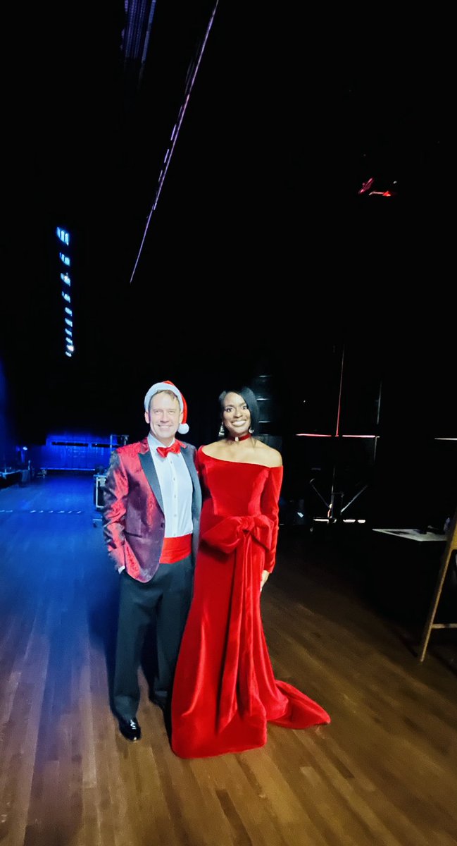 Thank you, Maestro Moody for the honor of representing LeMoyne-Owen College at today’s Memphis Symphony Orchestra concerts. Thank you to all of the Magicians who came out to support me!💜💛