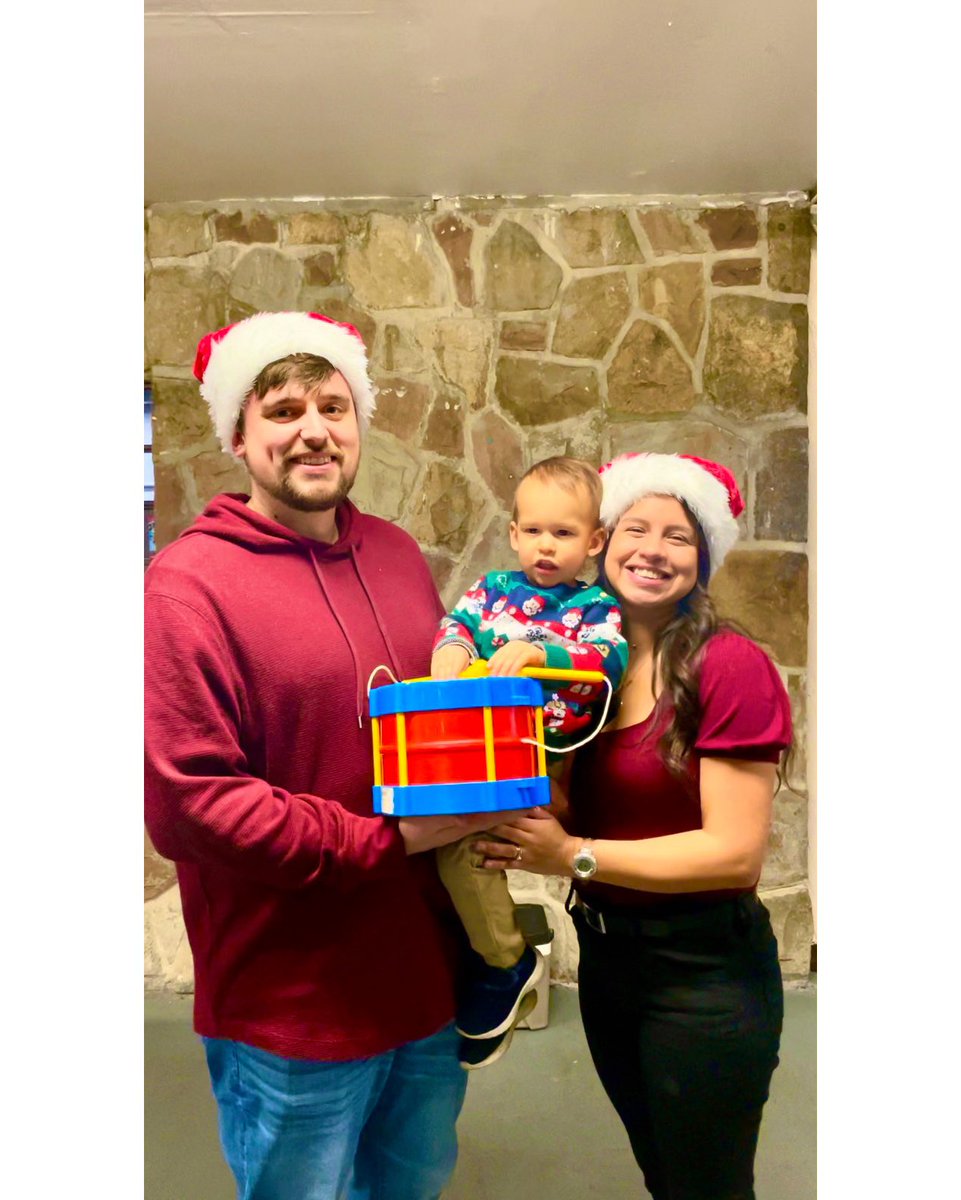 heydalia's tweet photo. 🎄♥️ https://t.co/6QOzpg1Hh1