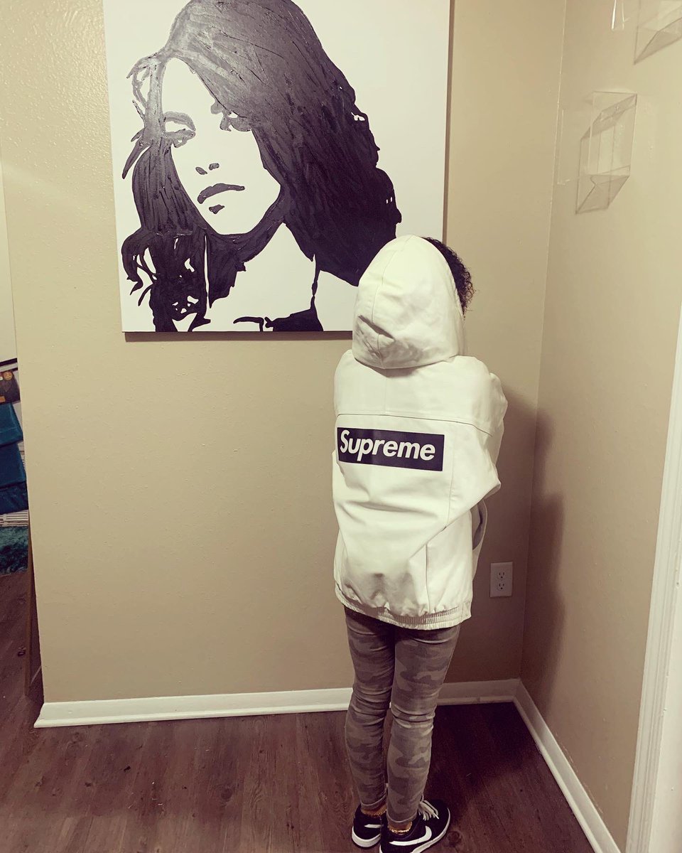 Sweet_Ruthless's tweet photo. It ain’t never a bad time You just NEVER ON TIME 🔥🤷🏻♀️ #Nike #supreme #Aaliyah #Reversepanda #Dunk https://t.co/GpJVnkIINU