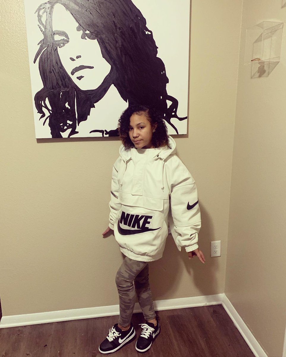 Sweet_Ruthless's tweet photo. It ain’t never a bad time You just NEVER ON TIME 🔥🤷🏻♀️ #Nike #supreme #Aaliyah #Reversepanda #Dunk https://t.co/GpJVnkIINU
