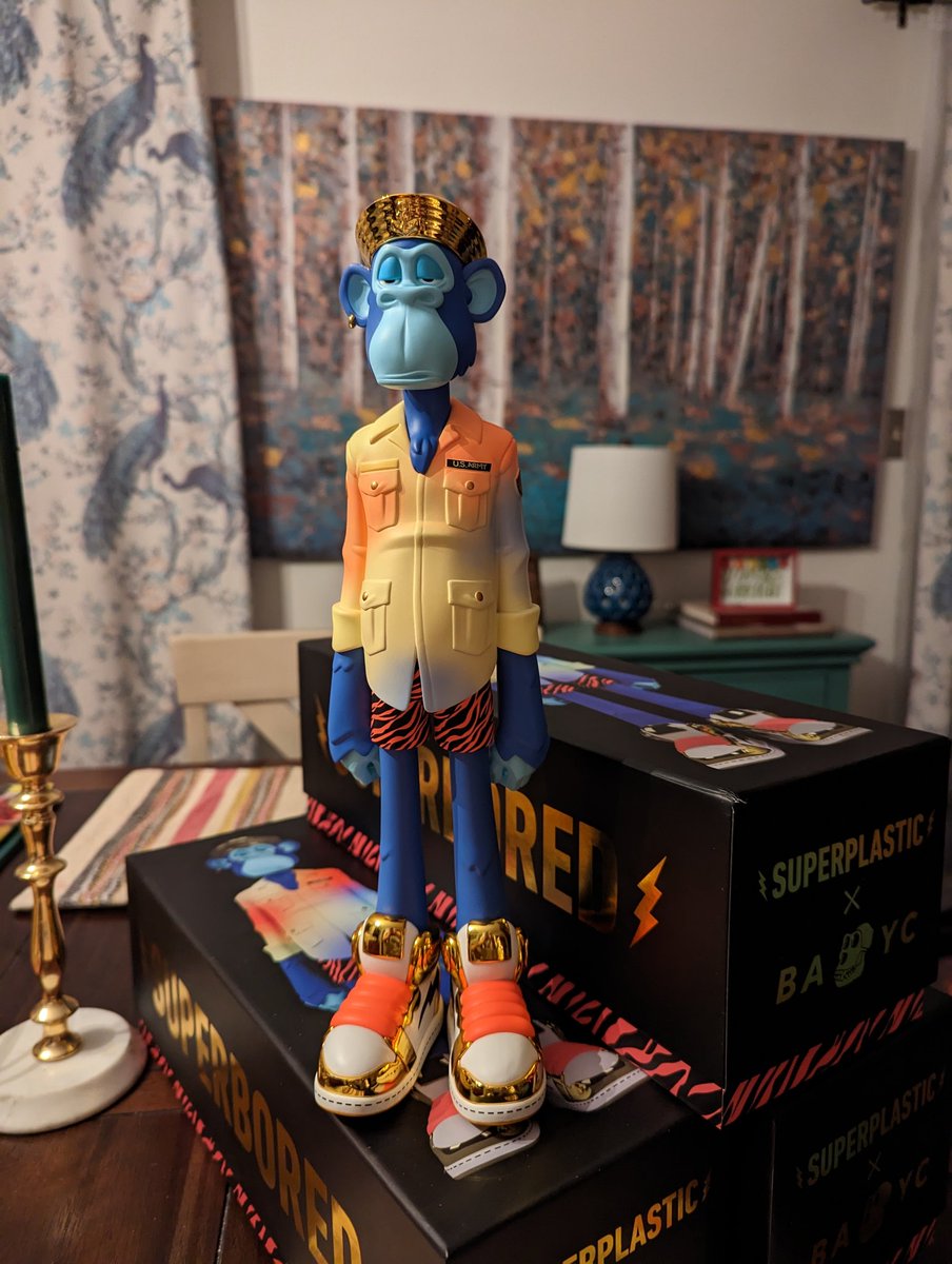 0ldgravy's tweet photo. Ngl the @superplastic @BoredApeYC art (not a toy) go hard https://t.co/TJMWPvhZW5