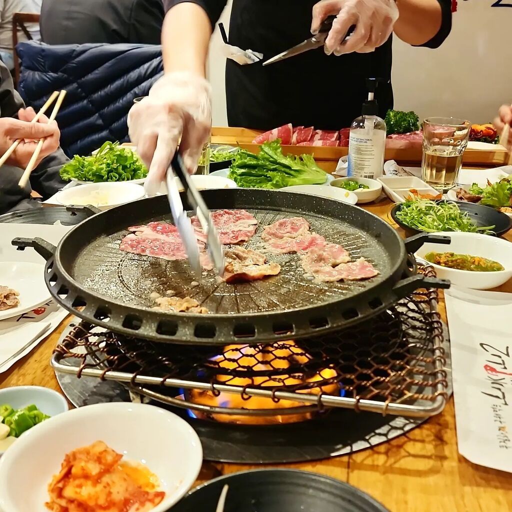 helloedchen's tweet photo. Gimme all the meats https://t.co/20UMPA9GzK https://t.co/5RePyFp3UM