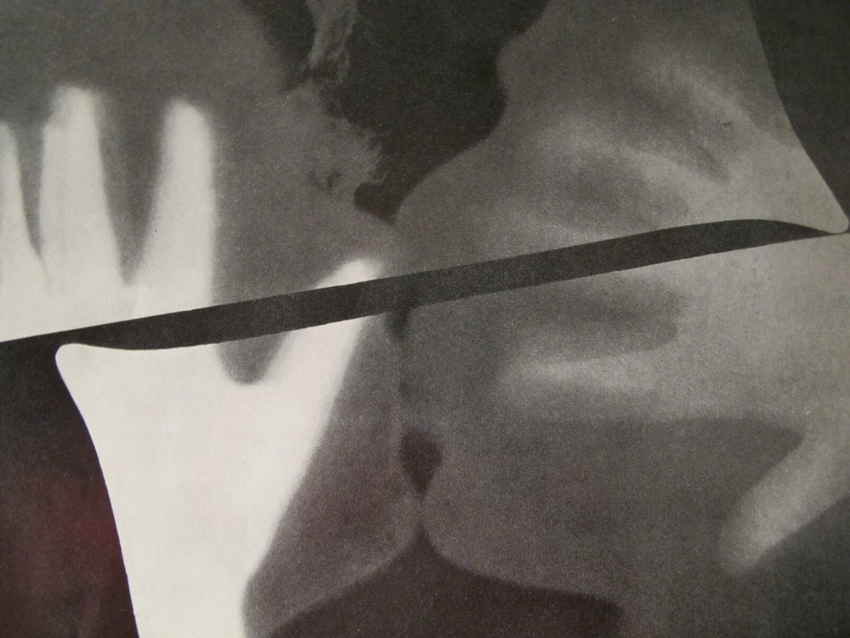 Rayograph (The Kiss), 1922 #americanart #dada wikiart.org/en/man-ray/ray…