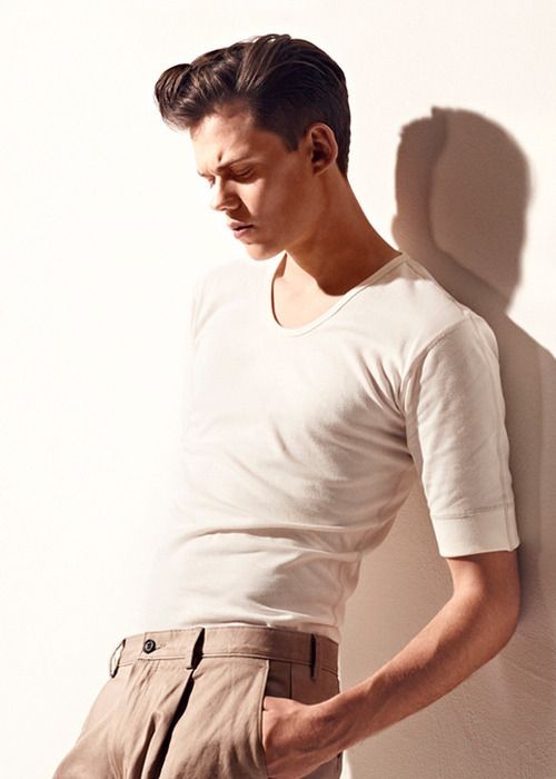 KillerOfBraavos's tweet photo. — SeductiveSunday https://t.co/nr1ZX27U9c