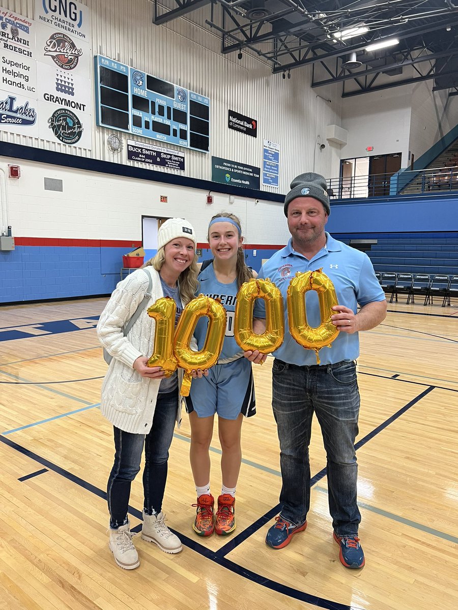 Congratulations to <a href="/Savannahleopold/">Savannah</a> on reaching 1000 points in her Varsity career tonight vs Hibbing. 
#SpartanPride
