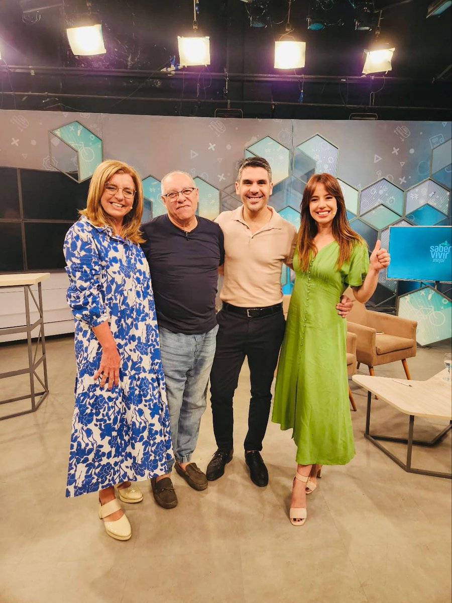 Ya estamos con Petru Valenski y el Dr. Leonardo Sande en <a href="/canal10uruguay/">Canal 10</a>
