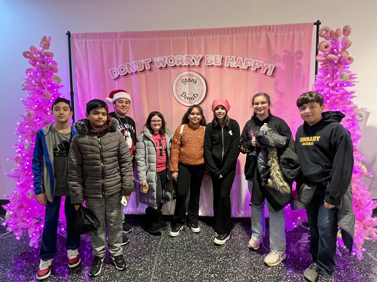 So much fun <a href="/msichicago/">Griffin Museum of Science and Industry</a> with this great group of <a href="/conradyjaguars/">Conrady Junior High</a> 🐾 #adventureclub <a href="/miss_stevens22/">Ms. Stevens</a>