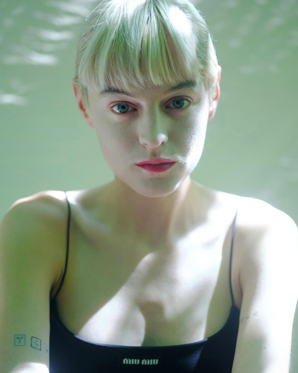 dailyc0rrin's tweet photo. so fine https://t.co/RXiYXSH8M3