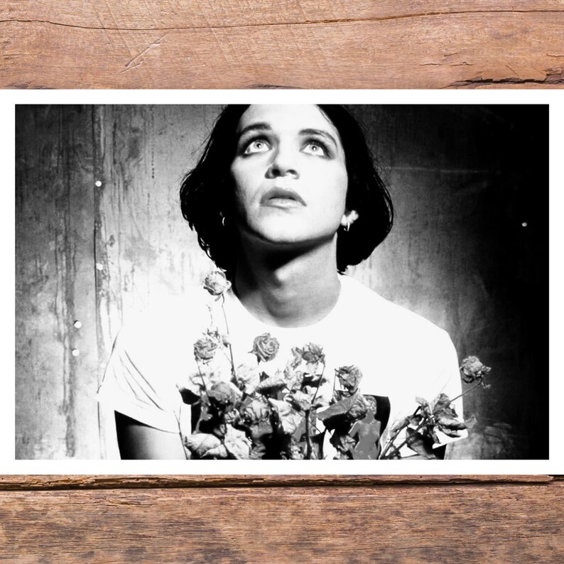 MadiMolko's tweet photo. Happy birthday Brian Molko. https://t.co/BthnlYSS2H