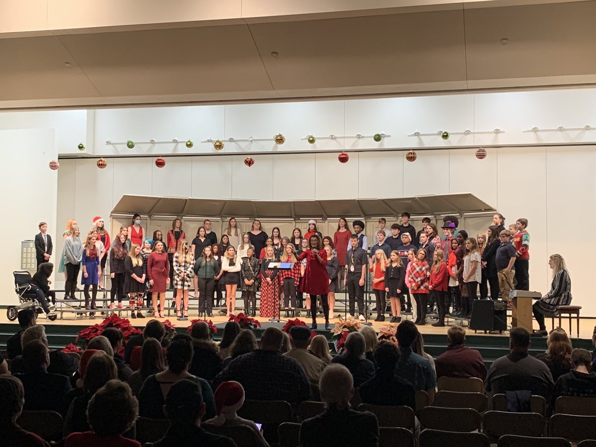 OrchardFarmBand's tweet photo. Middle and High School vocal concert tonight at Discovery! Great job by all! Combined middle and high school. @OFHSProductions @OFR5_Activities @OrchardFarmRV https://t.co/zMCoSloZ2f