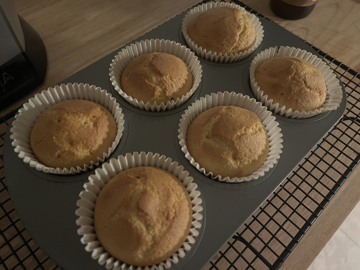 milesgunter's tweet photo. Saturday night is about to get wild. #menwhobake https://t.co/puDhY9gsrS