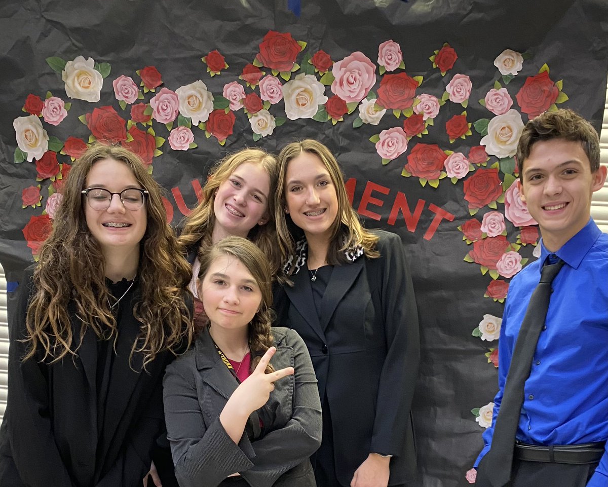 VJASpeechTeam's tweet photo. This Fab five represented the team at Naperville Central’s Tournament of Roses today! 🌹⚡️ Great job, Tbolts! https://t.co/OPYYI9wYFl