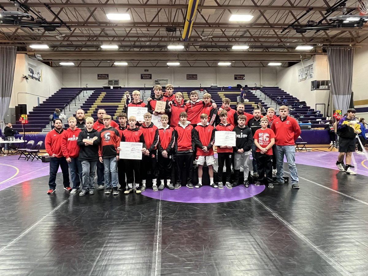 Broken Bow had another good day today. We scored 238 points to win the Holdredge invite. We medaled 11 of 13 kids and had four champions. 
LETS GO BOW!!!