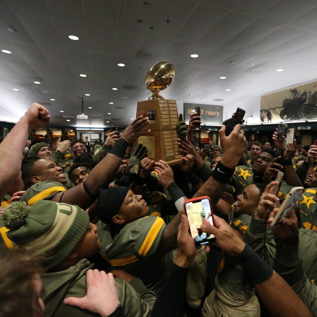 The Secretary's 🏆 is coming to West Point!

#GoArmy | #BEATnavy