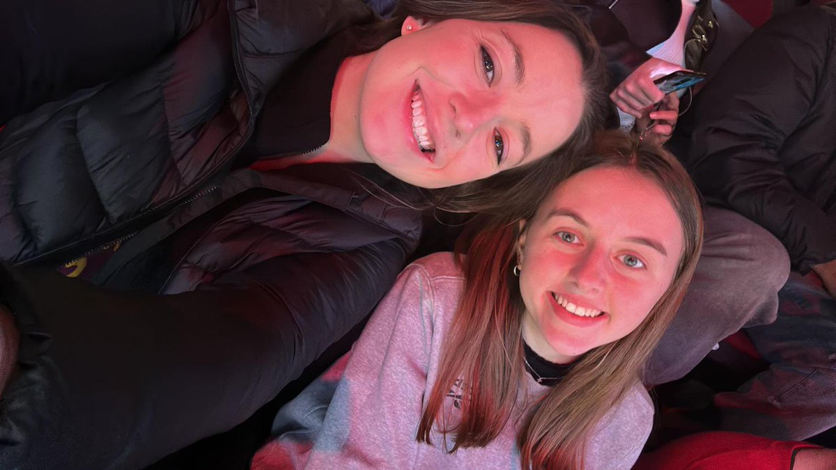 Belgian girl’s first Cavs game #LetEmKnow