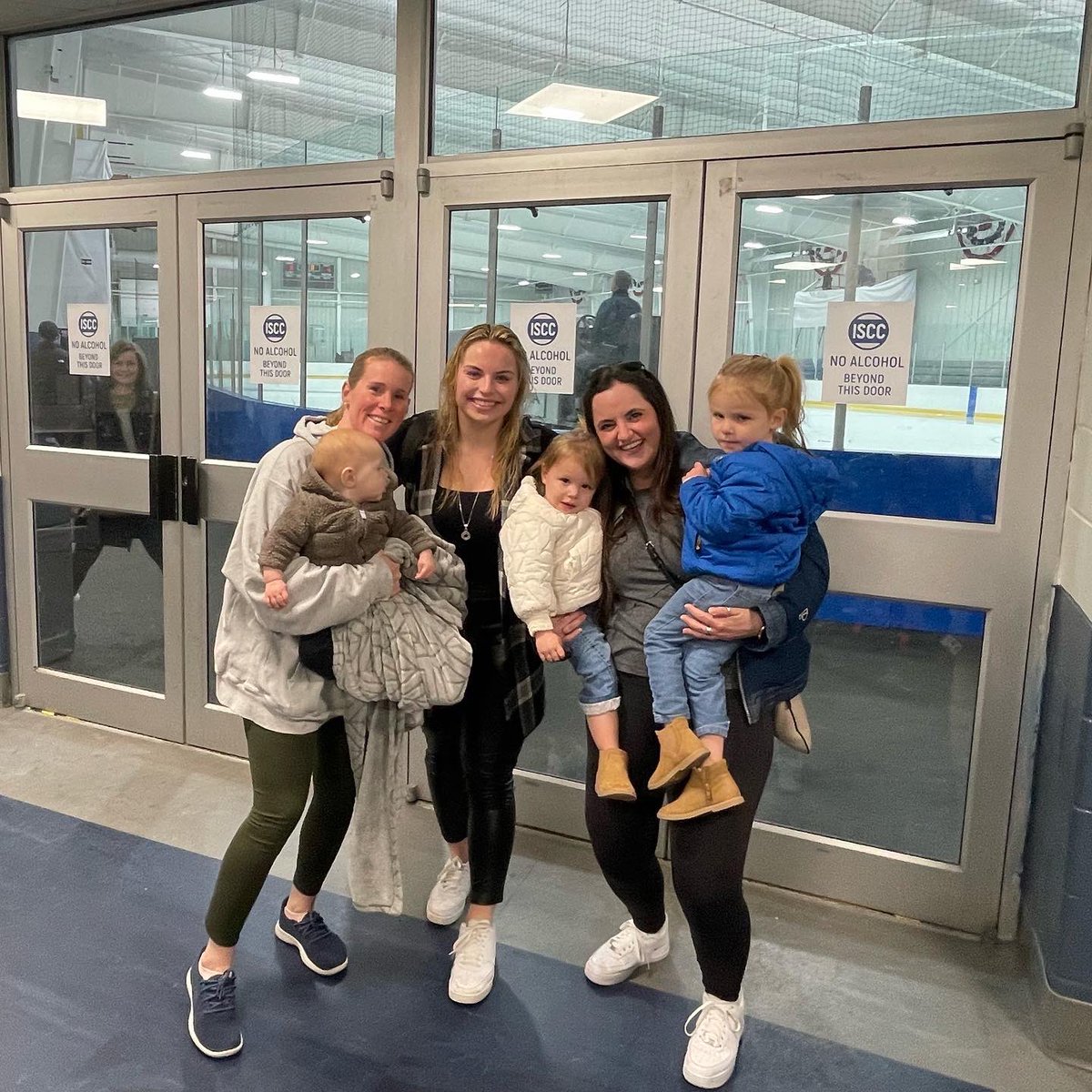 UConnWHOC's tweet photo. Things we love to see: Snods back in CT 😍

Some of our current players and a couple alums (older sister Emily Snodgrass ‘15 and Rachel Farrel ‘15) watched Natalie Snodgrass ‘22 play the CT Whale today! She had 1 goal and 2 assists, and her team got the W! #HuskyFam #BleedBlue💙 https://t.co/B1fgvbKsEF