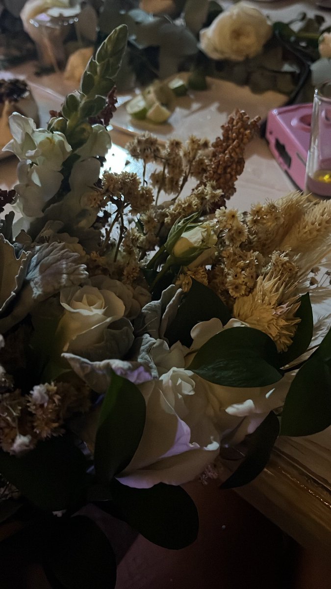 Elemenoupii's tweet image. 