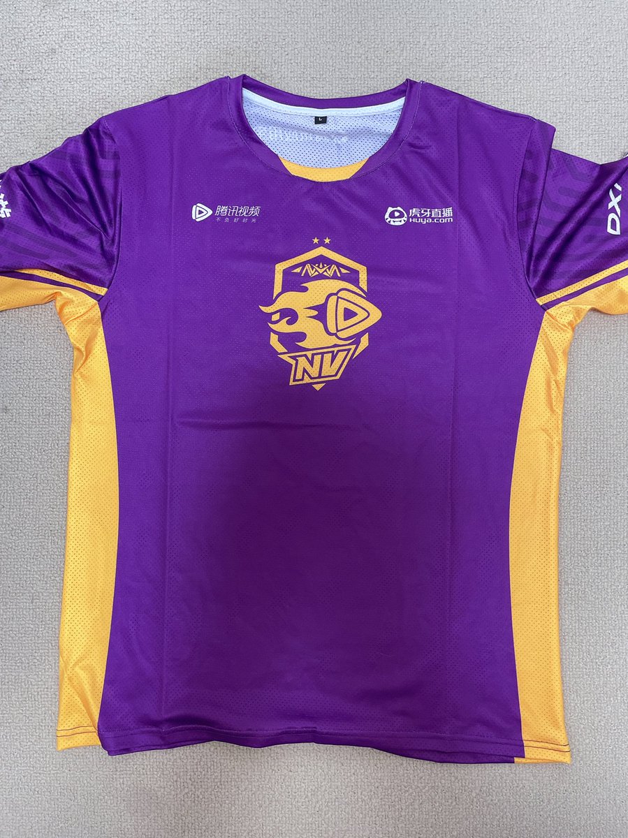 Donald_pubg57's tweet photo. PMGC Grand Final Ready🔥🔥🔥
#NVSTRONG #NVWIN

ドナルドは結局2021年モデルのジャージと勢いでユニホームも買っちゃいました😂 https://t.co/s2OLWEusHZ