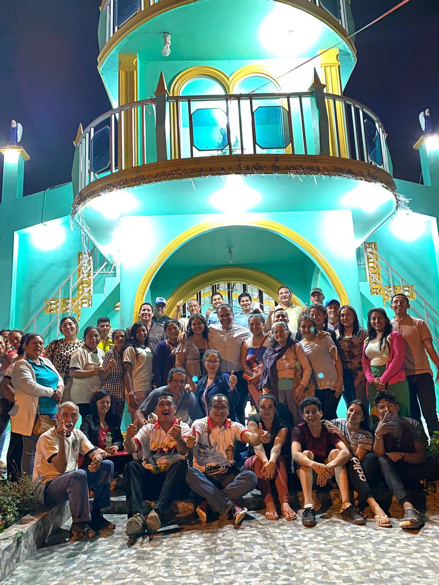 RodrigoMenaR's tweet photo. Grandioso mi señor por permitirme llegar a lugares hermosos, llenos de gente maravillosa, cada día soy testigo de tu bondad, nuestra fortaleza en Dios y la mayoría de mi Población maravillosa. 
#SeguimosConElCambio https://t.co/FzkML5AQ64