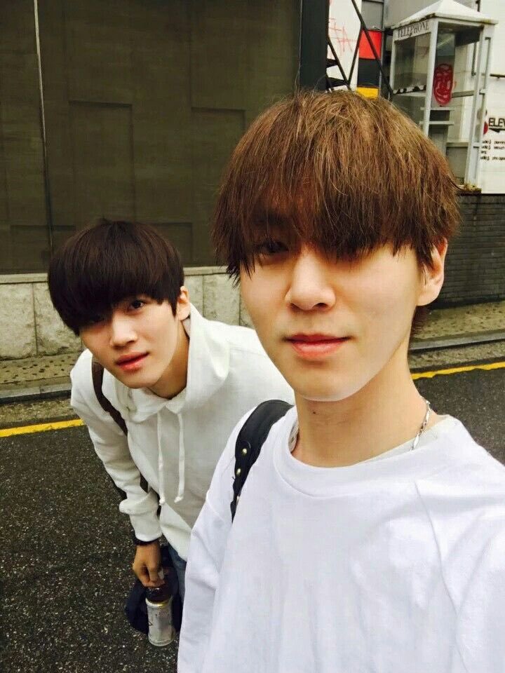 YANANZONES's tweet photo. throwback 🤩
#알수없는_신원데이로_출발
 #GoToTheShinToTheWonDay https://t.co/lT9fN7aCxu