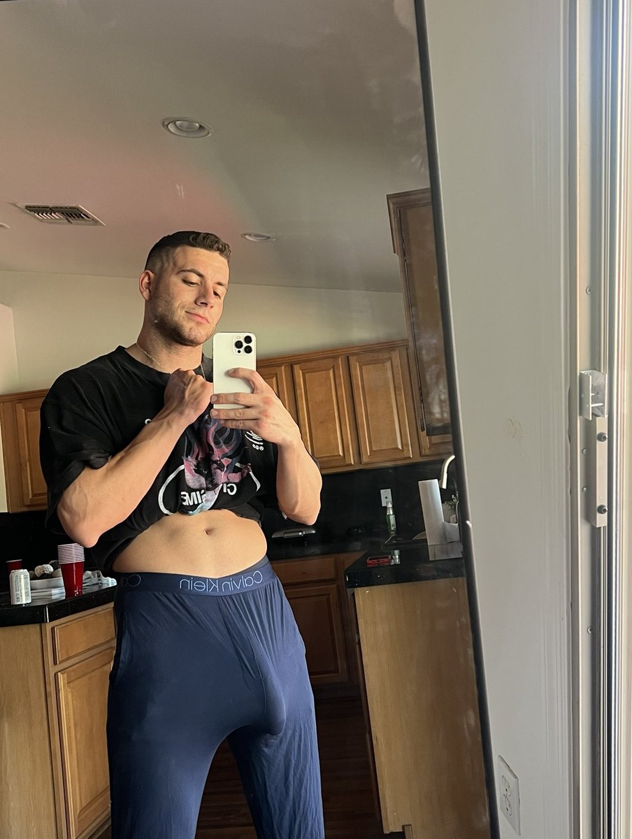 Roccos Bulge on Twitter: "RT @brooksreach: RT if I can top you while we