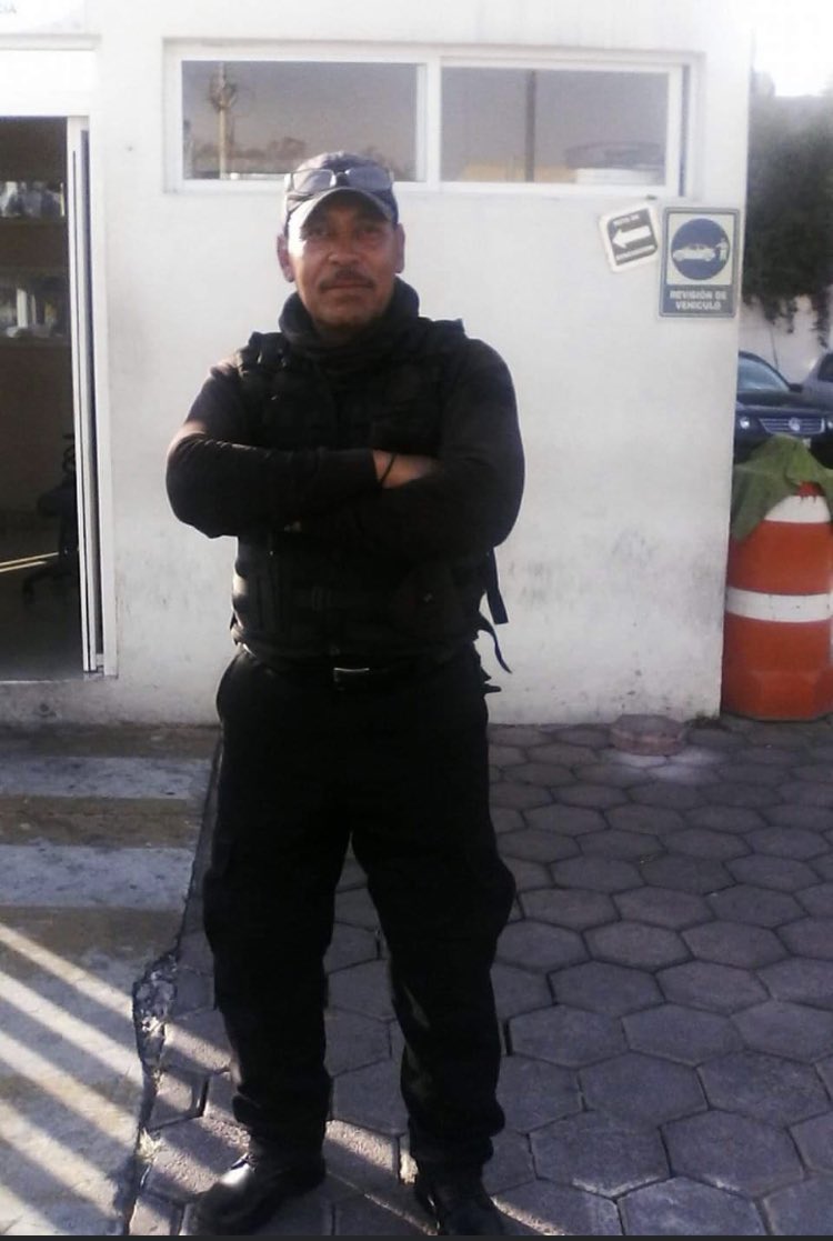 AlexiaCamasho69's tweet photo. Rico vigilante, que ganas de darle unas ricas mamadas 😍😍😍 vive por Naucalpan ##ricohombre #heterovergon #HeterosDesnudos #cock #pene https://t.co/xcxf26Bdhq