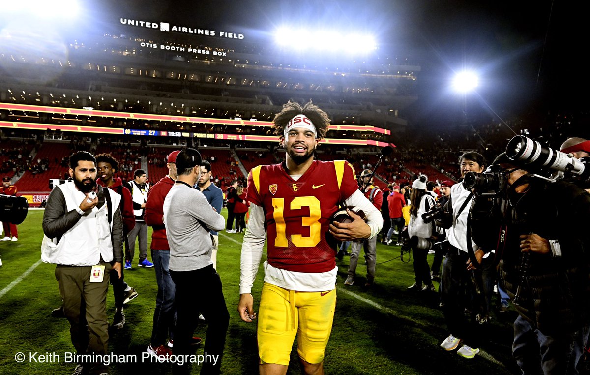 photowkb's tweet photo. Quarterback Caleb Williams of the USC Trojans wins the Heisman Memorial Trophy. @ncaa @pac12 #pac12 @USC_Athletics @uscfb #football @AdamGrosbard #heisman #calebwilliams #heismam @ladailynews https://t.co/wdSdRX6zno