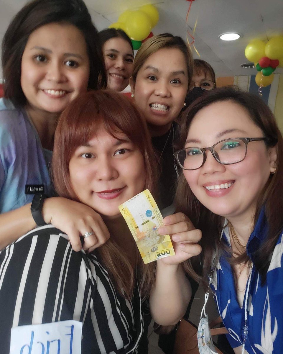 erichinvitaminc's tweet photo. Thank you po 🥰🥰🥰 #EarlyBird #ProgramAdministrators #ChristmasParty https://t.co/3VDwXGjn3k