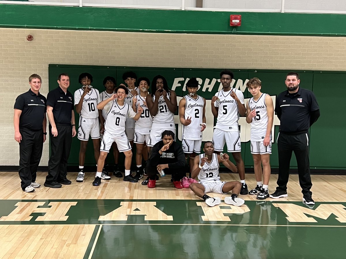 Irish Classic Champs.

ALL TOURNEY TEAM
#2 Jeremyah Greer - MVP
#12 TJ Maddox
#10 Tyler Holmes
