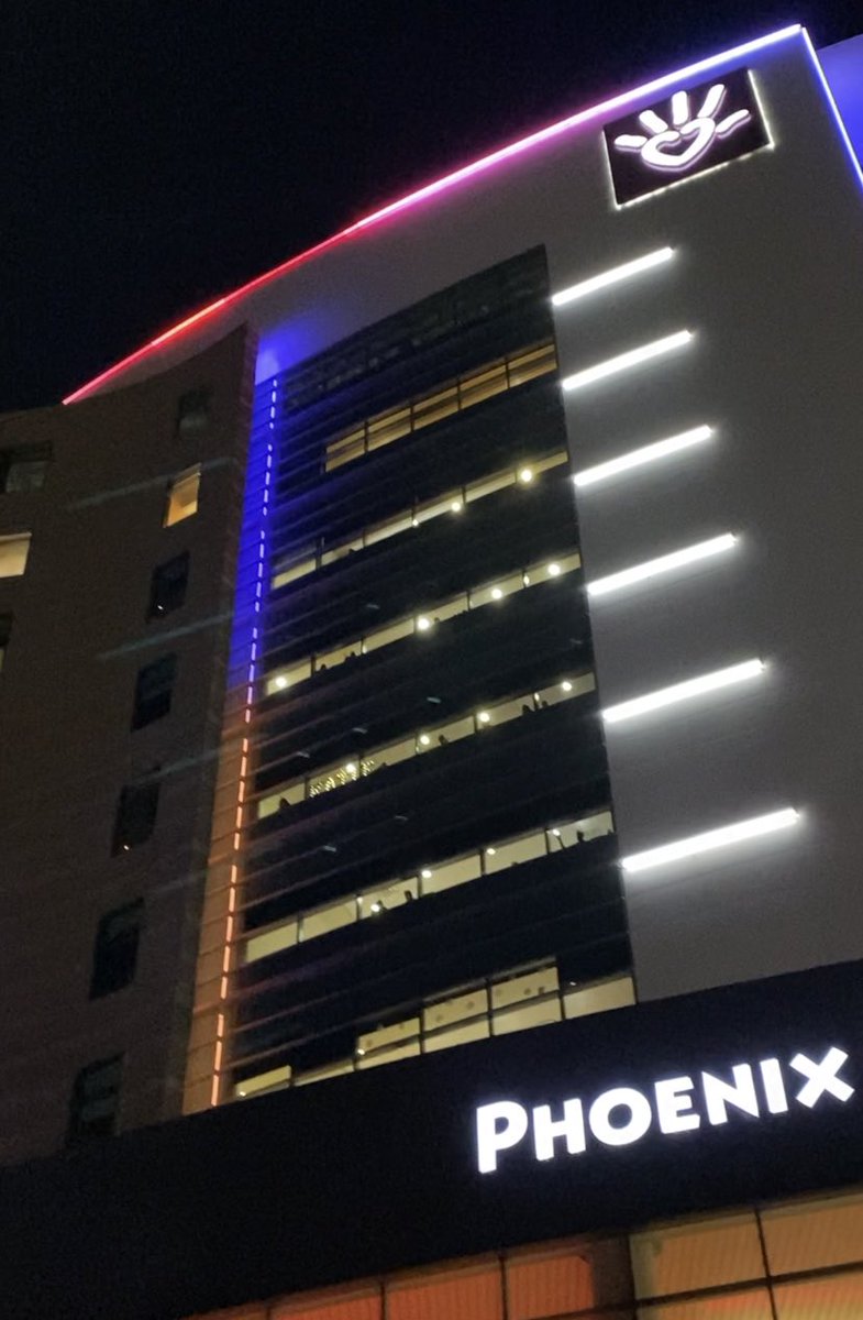 KY3EmilyP's tweet photo. Amazing night for #PCHIgniteHope! 
Thanks to all who came out to make the holidays brighter for patients &amp; their families at @PhxChildrens !! https://t.co/5pyj5ZttVt
