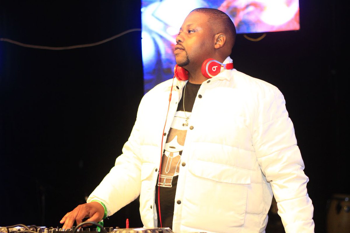 Mapungubwe2023's tweet photo. Kwaze kwamnandi

#MapungubweArtsFest #MapungubweFest2022 https://t.co/cEFozXXZ60