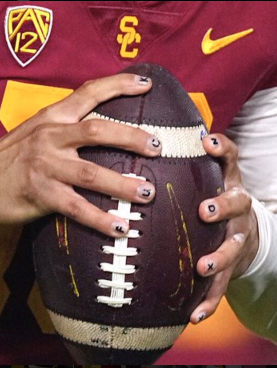 stephenblee's tweet image. “Outstanding performance which best exhibits the pursuit of excellence with integrity.”
Congrats to the new #HeismanTrophy winner.