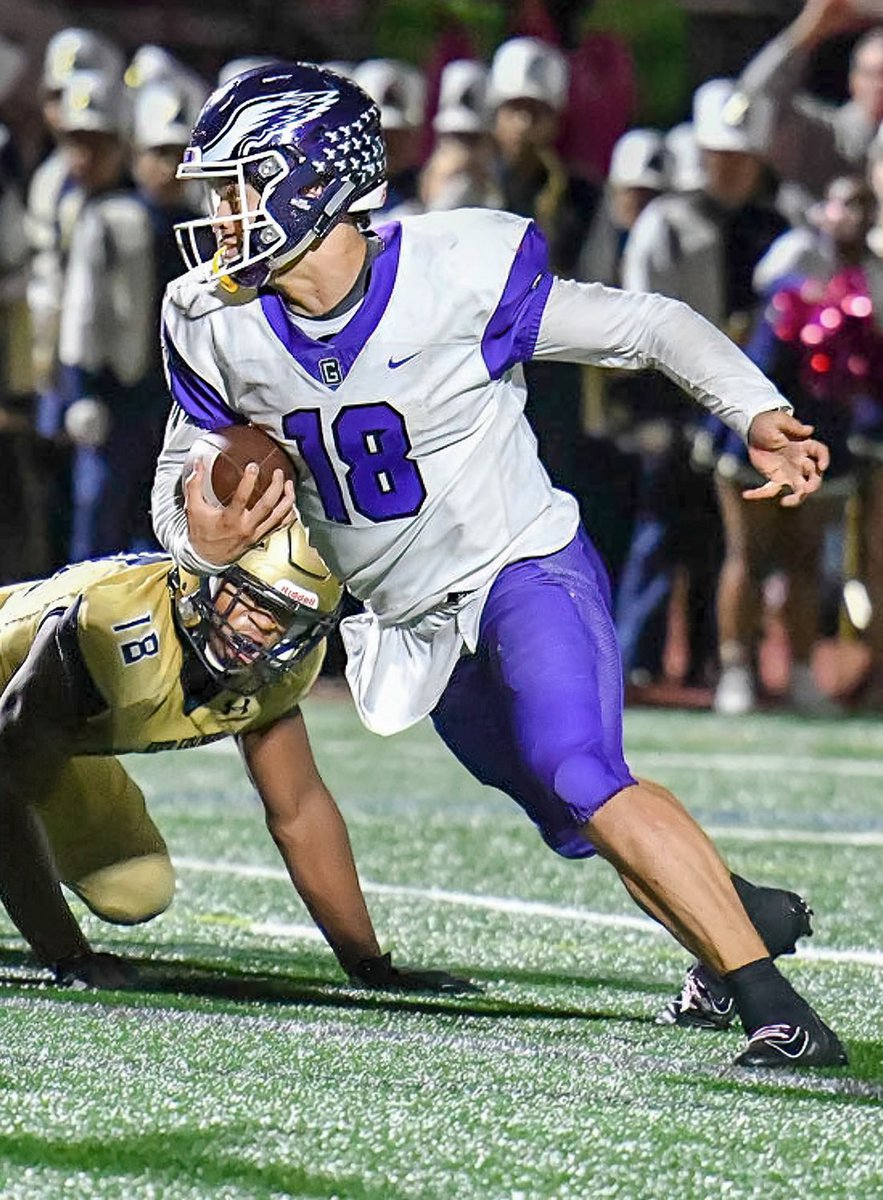 JYash's tweet image. If you are from here or live here, you should have an added sense of pride tonight because DC-native and Gonzaga College High School alum Caleb Williams just became the first ever Heisman Trophy from the DMV. That’s a big deal. Congratulations young man.
(📷: Phil Fabrizio)